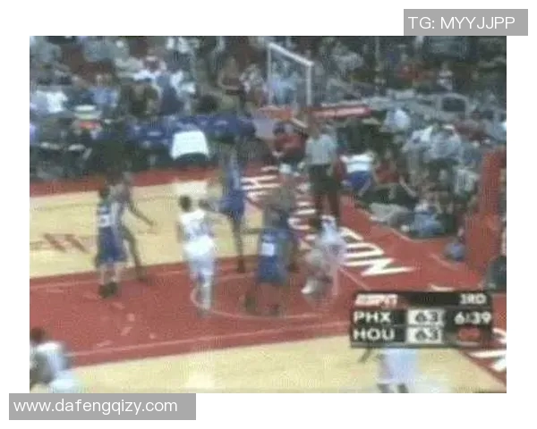 姚明与对抗小球时代的碰撞：篮球战术的变革与挑战