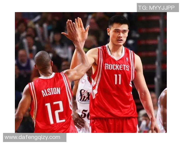 谁在背后默默支持姚明的篮球梦想与人生旅程